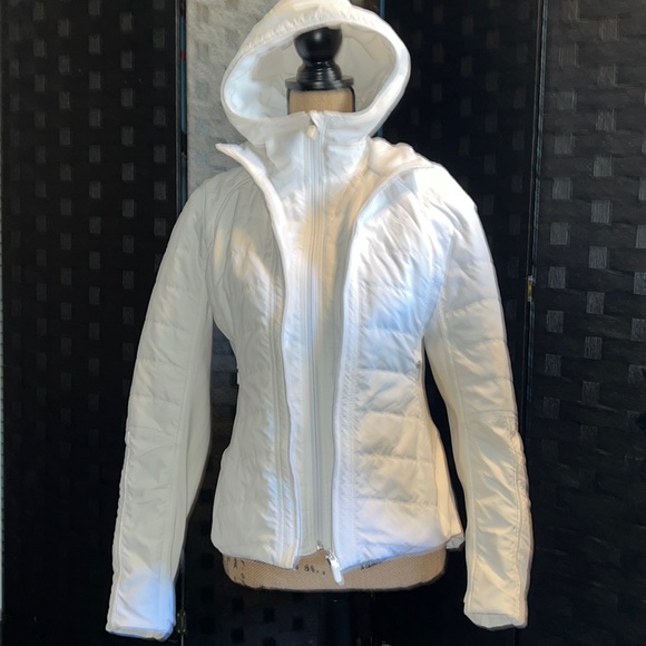 lululemon athletica Jackets & Blazers - Lululemon Another Mile Jacket with removable hoodie.